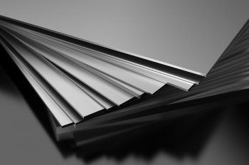 Титановый лист ВТ1-0 2,5*400*660 2,7кг